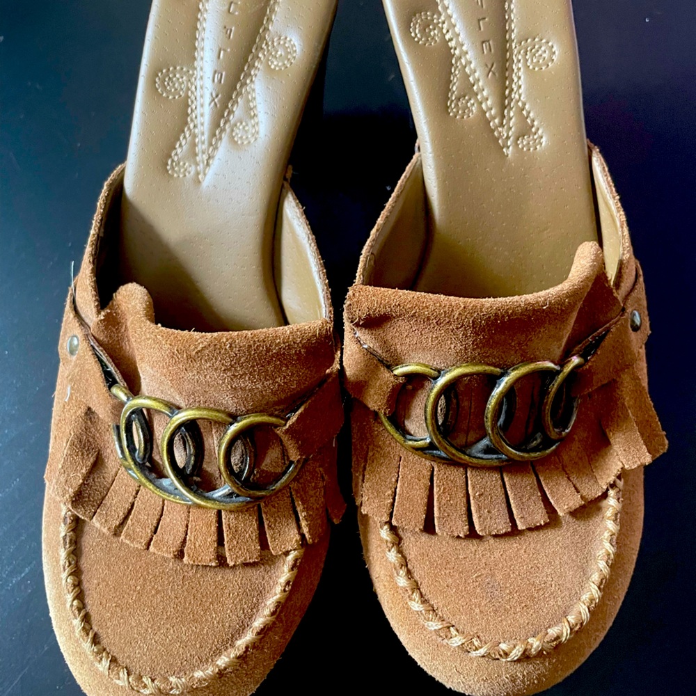Truflex Brown Heels